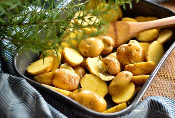 土豆可以做什么菜，土豆做菜的菜谱大全（土豆的8种美味花式做法）