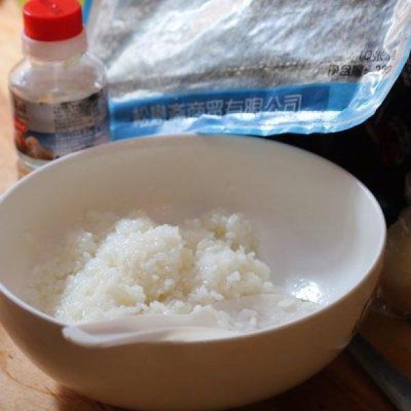 寿司怎么卷才紧，怎样才能将寿司卷紧（百吃不腻的寿司教程）