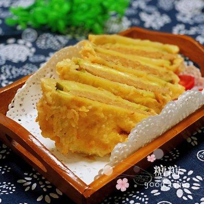 茄饼夹肉的家常做法，怎么做夹肉茄饼（炸茄饼～茄盒升级版开启元气满满的一天）