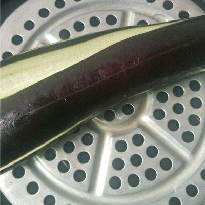 清蒸茄子的做法，清蒸茄子的家常做法汁怎么做（周末和美味的蒸茄子更配哦）