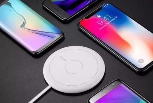 无线充电器支持哪些手机，手机无线充电器（无线充电到底靠不靠谱）
