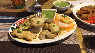 鞋舌头总跑偏怎么解决，鞋舌头总跑偏怎么解决办法（五道口的这家印巴风味餐厅）