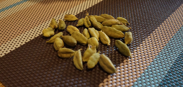 鞋舌头总跑偏怎么解决，鞋舌头总跑偏怎么解决办法（五道口的这家印巴风味餐厅）