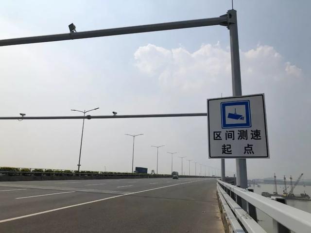 外地小车在东莞限行吗，东莞市对外地轿车限行吗（东莞周边这些城市限行政策调整）