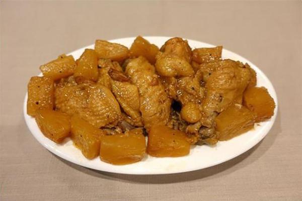凤梨的正确吃法，正确吃菠萝的方法（凤梨不要直接吃了）
