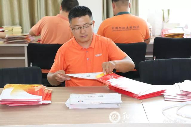 聊城大学录取查询，2021年聊城大学高考录取结果公布时间及录取通知书查询入口（围观！录取通知书来喽）