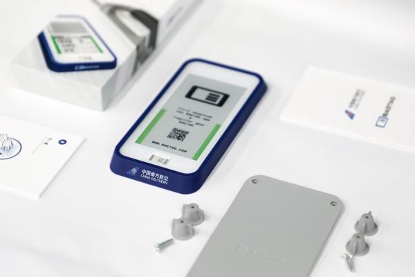 机场行李托运怎么办理，乘坐飞机怎么托运行李（行李也有专用“身份证”啦）