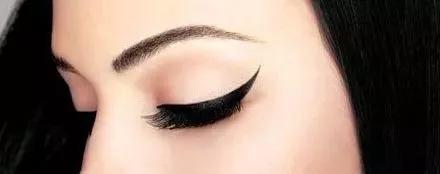 做双眼皮好吗，女生来例假前做双眼皮好吗（妹子仅仅做了双眼皮）