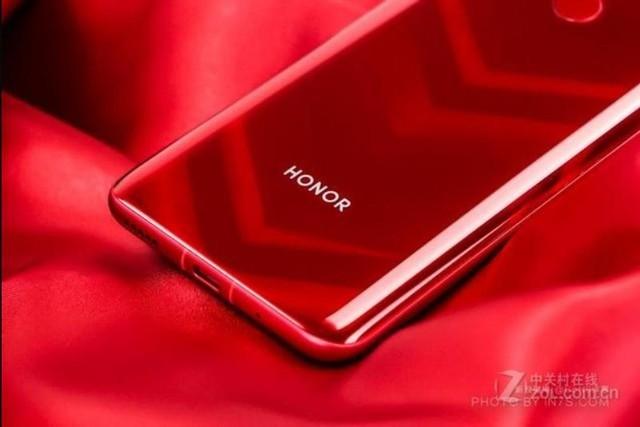 朋友生日送什么好，朋友过生日给朋友送什么礼物最好（京东热销榜5款高颜值手机推荐）