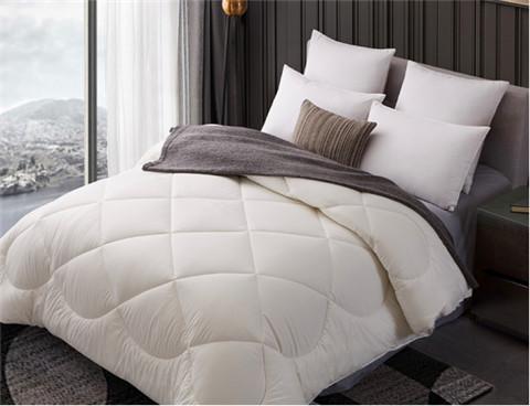 夏天用什么材质的空调被，选对空调被，远离空调病