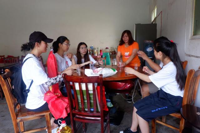 贵州大学经济学院，贵州大学经济学院有什么专业（经济学院党员实践服务队—梦芽队）