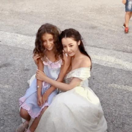 热巴婚纱造型，迪丽热巴穿婚纱（迪丽热巴穿婚纱拍照像仙女）