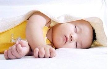 宝宝晚上哭闹是什么原因导致的，宝宝晚上容易哭闹有哪些原因（可能是这6种原因导致的）