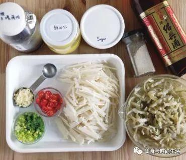 榨菜怎么炒好吃，榨菜如何炒当作小菜吃（想不到这样炒榨菜吃如此美味）