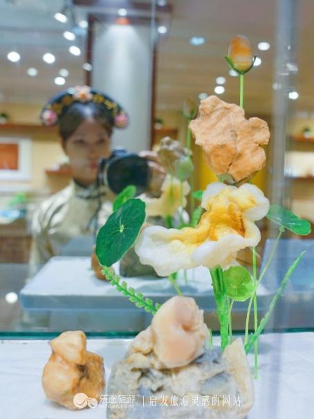 红玛瑙的功效与作用，冰红南红玛瑙的功效与作用（玛瑙中深藏的武侠文化）