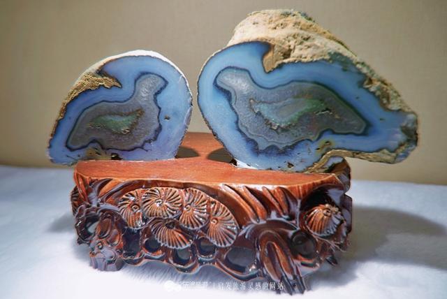 红玛瑙的功效与作用，冰红南红玛瑙的功效与作用（玛瑙中深藏的武侠文化）