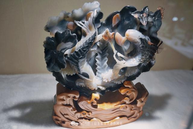 红玛瑙的功效与作用，冰红南红玛瑙的功效与作用（玛瑙中深藏的武侠文化）