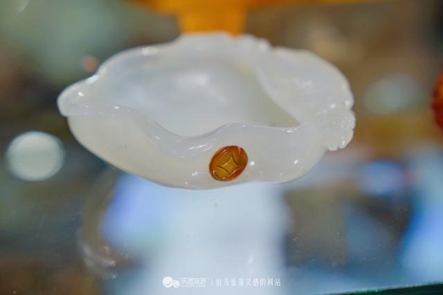 红玛瑙的功效与作用，冰红南红玛瑙的功效与作用（玛瑙中深藏的武侠文化）