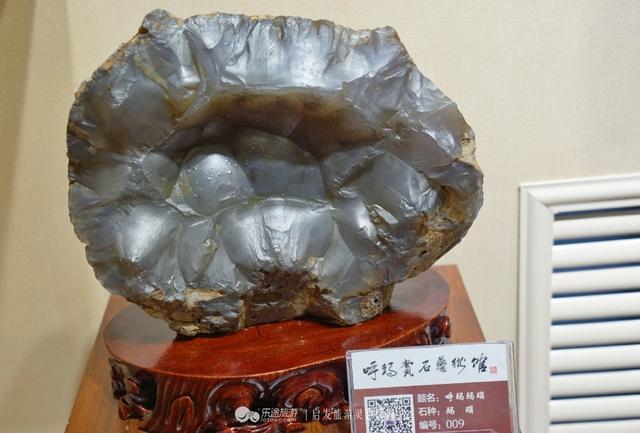 红玛瑙的功效与作用，冰红南红玛瑙的功效与作用（玛瑙中深藏的武侠文化）