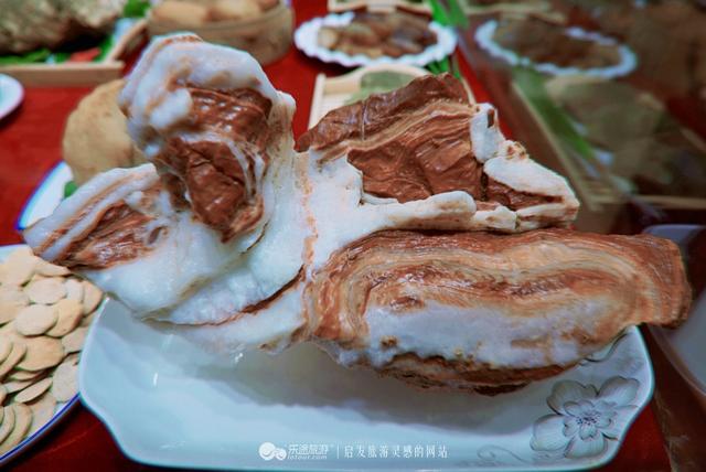 红玛瑙的功效与作用，冰红南红玛瑙的功效与作用（玛瑙中深藏的武侠文化）