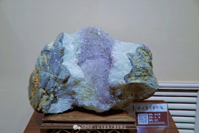 红玛瑙的功效与作用，冰红南红玛瑙的功效与作用（玛瑙中深藏的武侠文化）