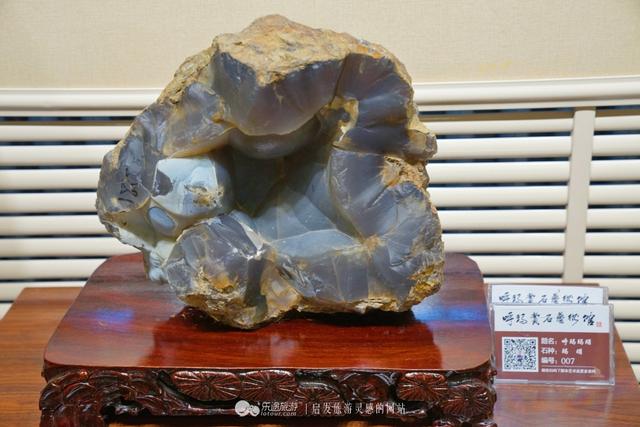 红玛瑙的功效与作用，冰红南红玛瑙的功效与作用（玛瑙中深藏的武侠文化）