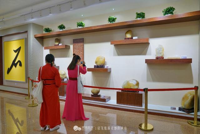 红玛瑙的功效与作用，冰红南红玛瑙的功效与作用（玛瑙中深藏的武侠文化）