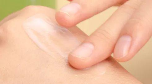 背薄一寸下一句是什么，背薄一寸下一句话怎么说（千万别做“背厚”的人）