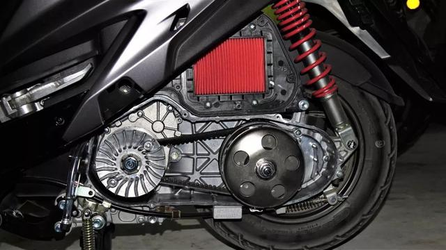 豪爵铃木摩托车官方网站,铃木摩托车官方网站旗舰店(体验豪爵usr125)