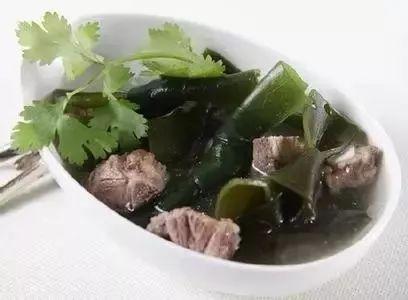 立秋习俗有哪些，立秋有什么风俗（这就告诉你最佳的打开方式）