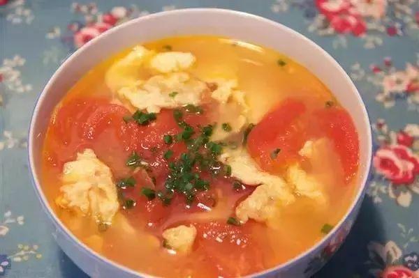 立秋习俗有哪些，立秋有什么风俗（这就告诉你最佳的打开方式）