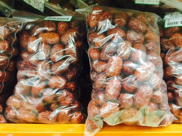 红枣水的作用与功效，红枣水的功效和作用（红枣枸杞泡水喝有哪些功效）