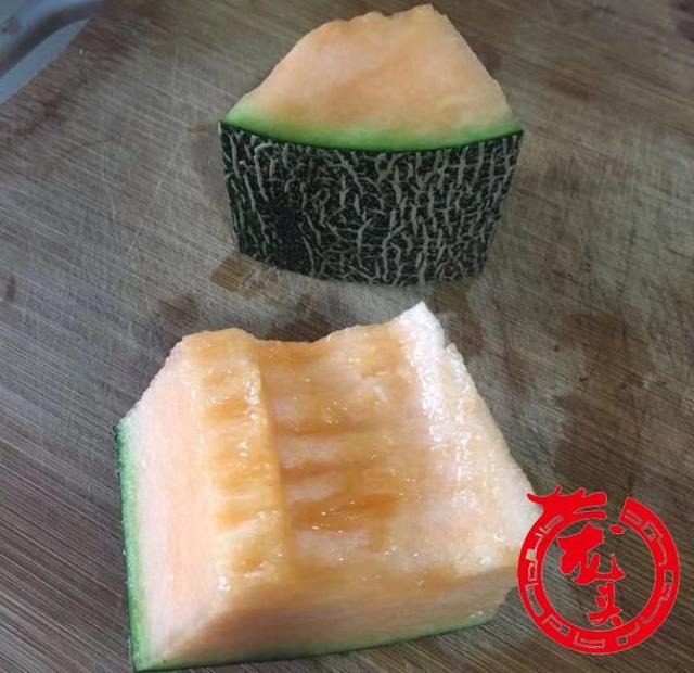 哈密瓜为什么会苦，吃完哈密瓜喝水为什么嘴里发苦（一市民买的哈密瓜味道似苦瓜）