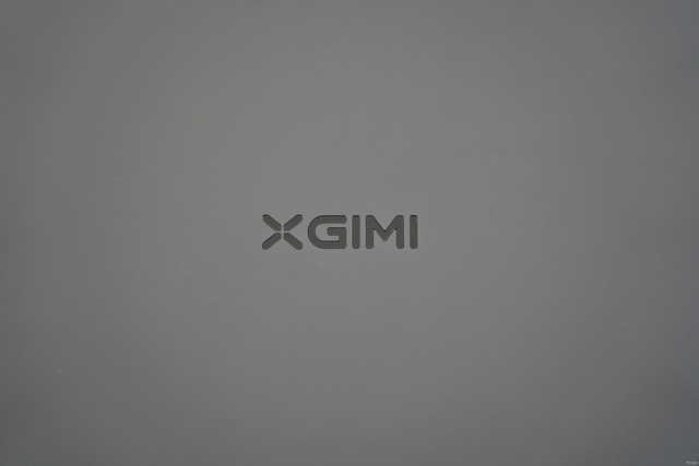 极米z6x怎么手机投屏，极米z6x手机投屏延迟（极米Z8X智能投影机了解下）