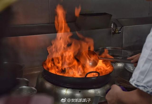 佛跳墙属于哪个菜系，佛跳墙是哪个菜系（酒坛里慢煨的非遗美食）