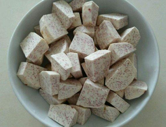 　毛芋头的功效与作用，毛芋头的功效与作用（却不知是治百病的良药）