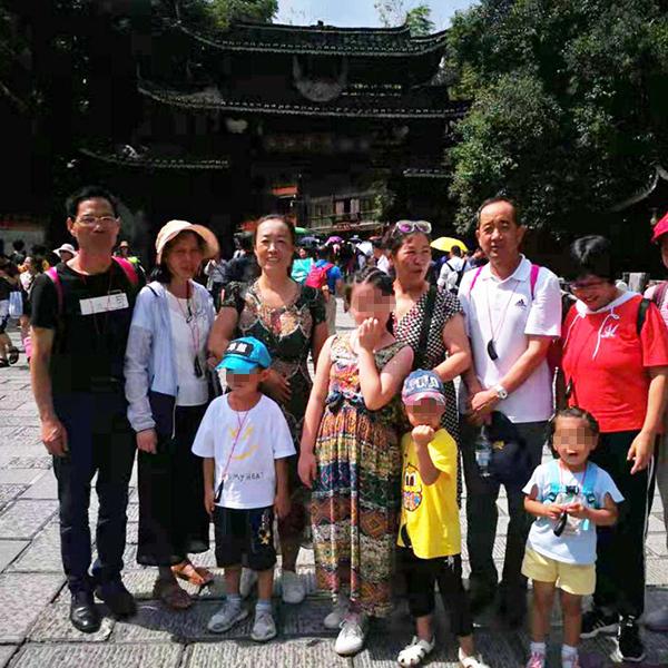 麦当劳称肯德基里的圣代叫什么，圣代冰淇淋是麦当劳还是肯德基（那些害怕被喊“妈妈”的母亲们）