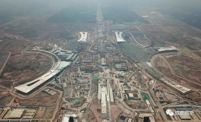 天府国际机场t2航站楼结构图，成都天府国际机场T2航站楼主体封顶