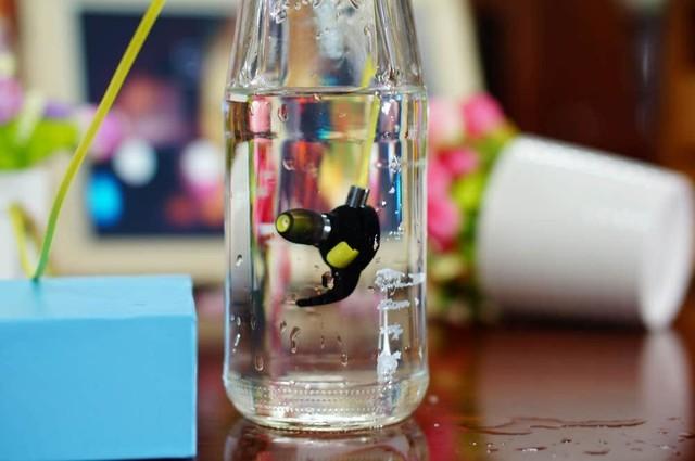 耳机进水了还能用吗，蓝牙耳机进水了能修好吗（水洗耳机的正确姿势）