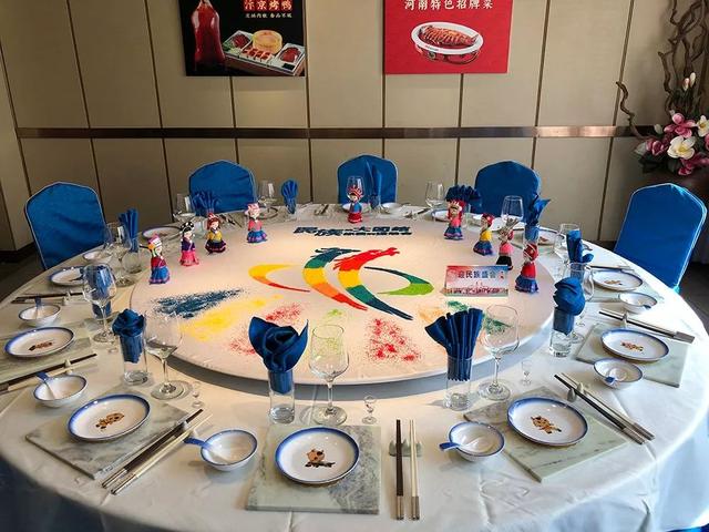 拾肆: 动漫女头/联合国认证小可爱♡，微信头像，拾肆: 动漫女头/联合国认证小可爱♡（趁着郑州“民族运动会”好好吃个遍）