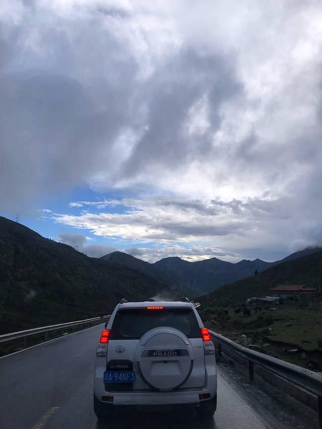 稻城在哪，四川稻城亚丁几月份去合适（你是人间值得-稻城亚丁）