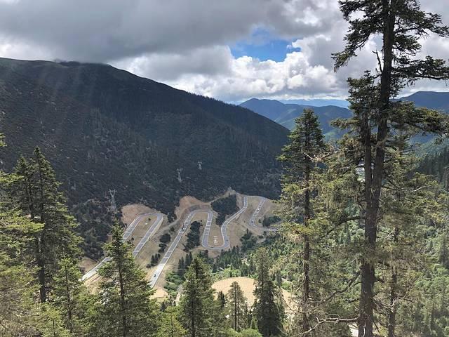 稻城在哪，四川稻城亚丁几月份去合适（你是人间值得-稻城亚丁）