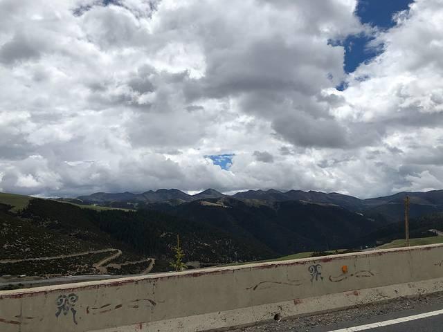 稻城在哪，四川稻城亚丁几月份去合适（你是人间值得-稻城亚丁）