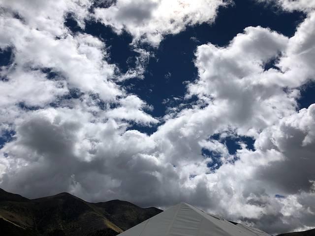 稻城在哪，四川稻城亚丁几月份去合适（你是人间值得-稻城亚丁）