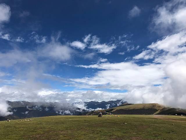 稻城在哪，四川稻城亚丁几月份去合适（你是人间值得-稻城亚丁）