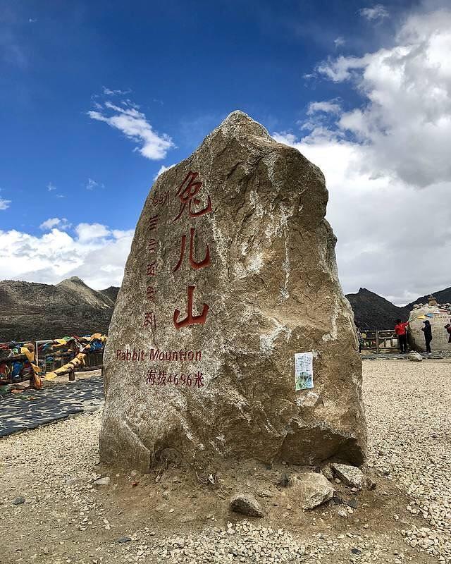 稻城在哪，四川稻城亚丁几月份去合适（你是人间值得-稻城亚丁）