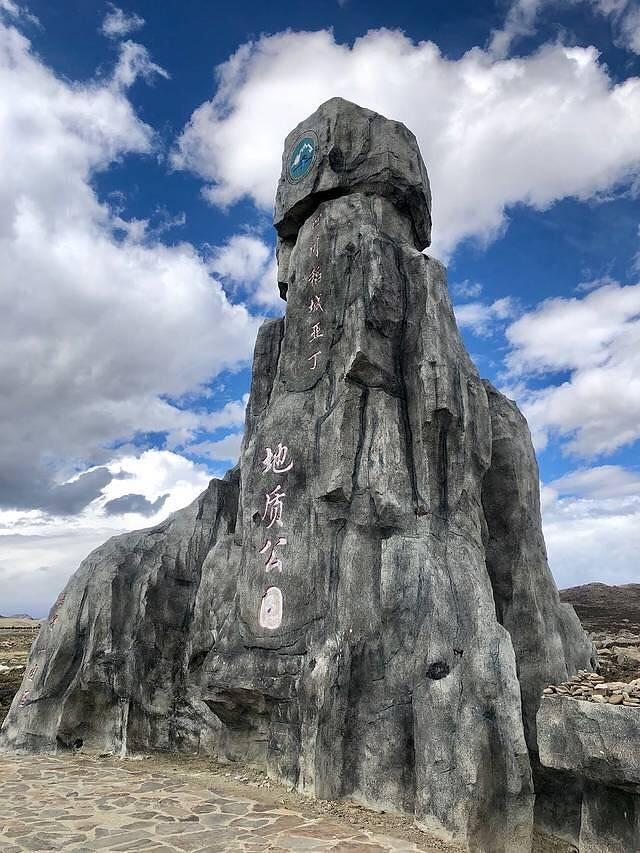 稻城在哪，四川稻城亚丁几月份去合适（你是人间值得-稻城亚丁）