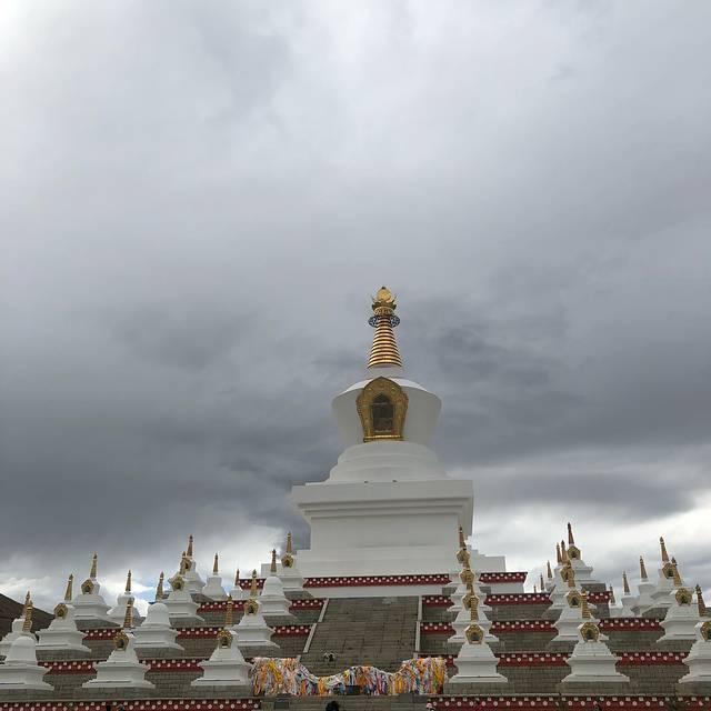 稻城在哪，四川稻城亚丁几月份去合适（你是人间值得-稻城亚丁）
