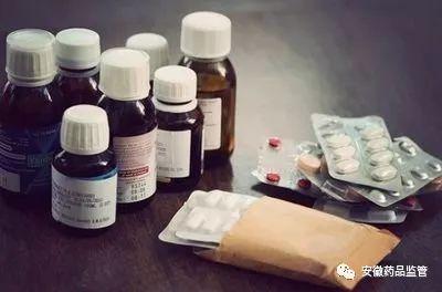 扶他林软膏正确用法，扶他林软膏作用以及禁忌（双氧水、红花油你还敢这么涂）