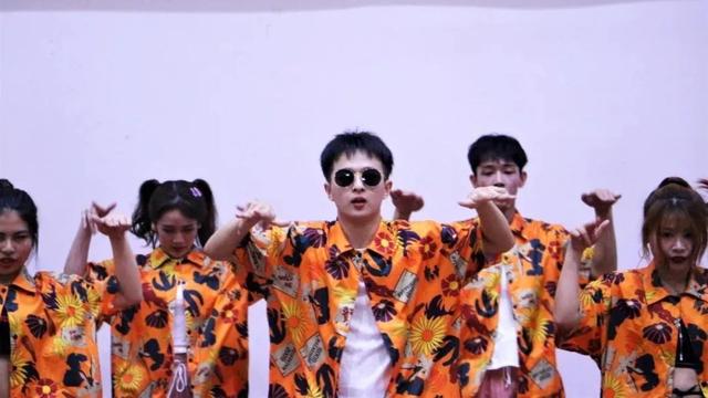 为什么要进文体部，为什么要进文体部的理由（都听我的，都加入院团委会）